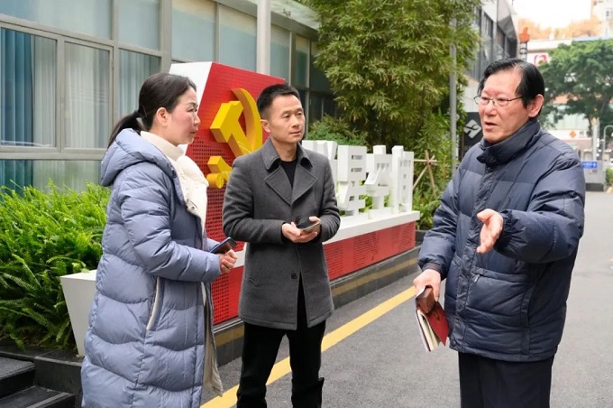 深入社區(qū)，傾聽民聲 成都市人大代表龔曉鷗開展“幸福美好生活十大工程”宣講 第5張