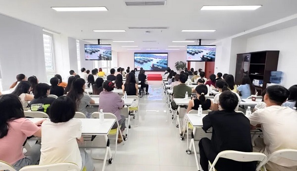 銘記歷史，砥礪前行——瑞方人力組織觀看九三閱兵儀式 第1張