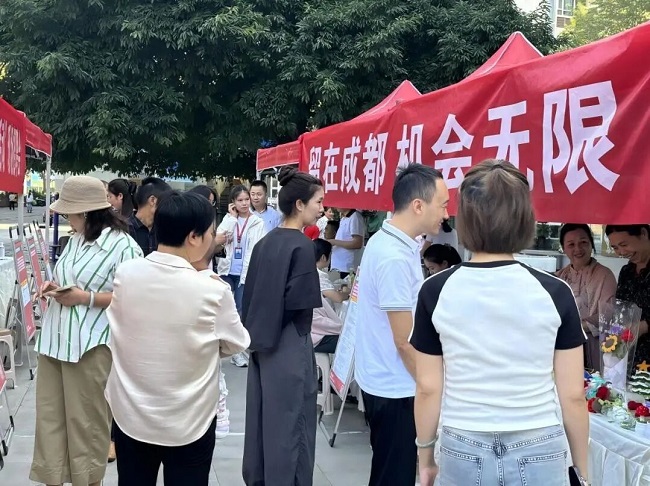 一站式服務(wù)織密“家門口”就業(yè)網(wǎng)！瑞方人力以數(shù)字化賦能青年精準就業(yè) 第2張