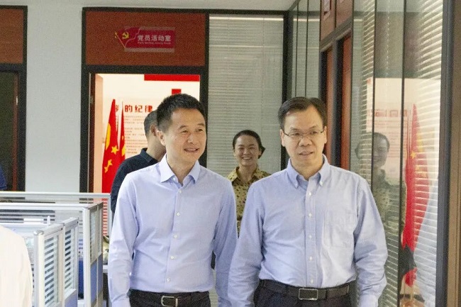 湖南省委統(tǒng)戰(zhàn)部副部長、省工商聯(lián)黨組書記胡建新一行蒞臨瑞方人力考察指導(dǎo) 第1張